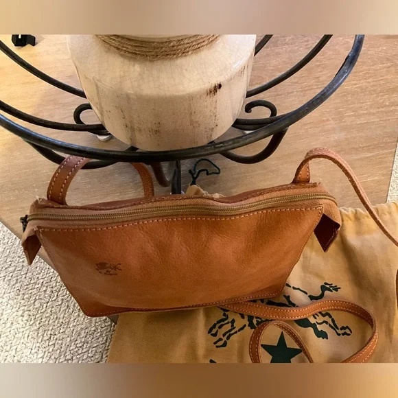IL Bisonte Leather Bag in natural